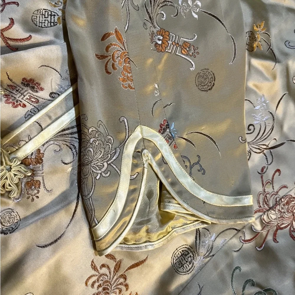 Peony Chinese / Asian Gold Tang Suit Top Jacket Embroidered Flowers 34 - Picture 5 of 11